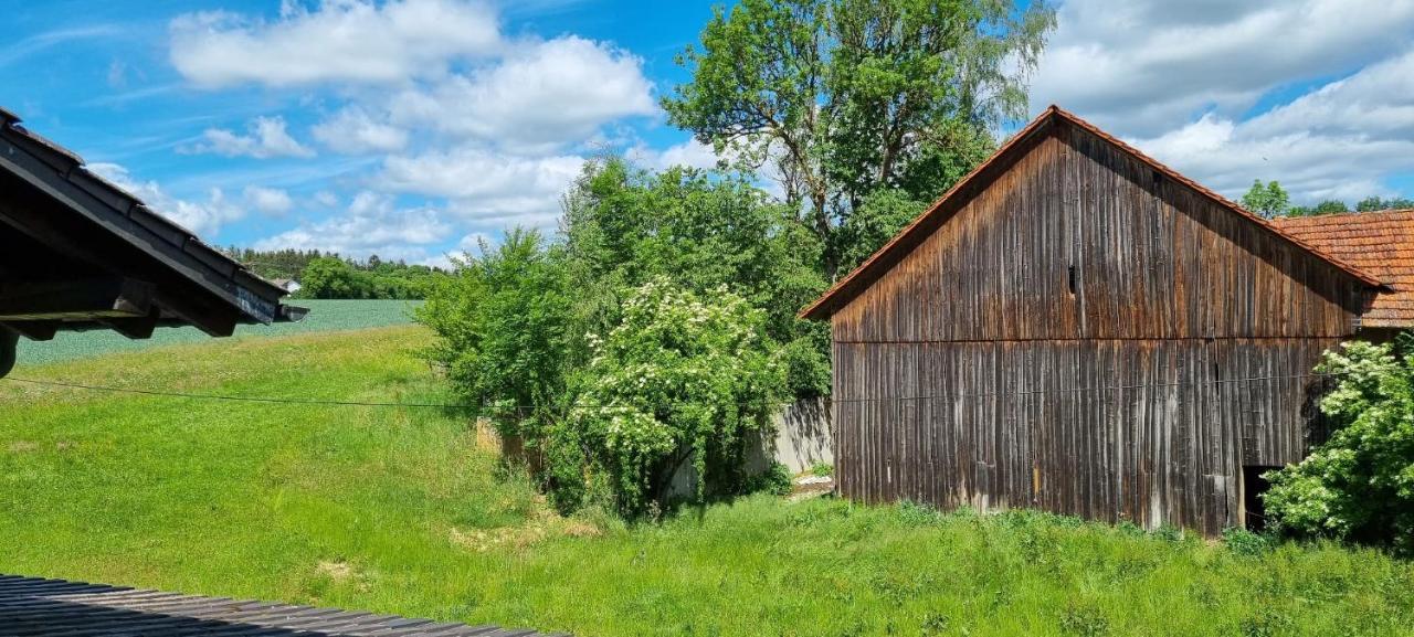 瓦尔德肖克兰德古特酒店 Altfraunhofen 外观 照片